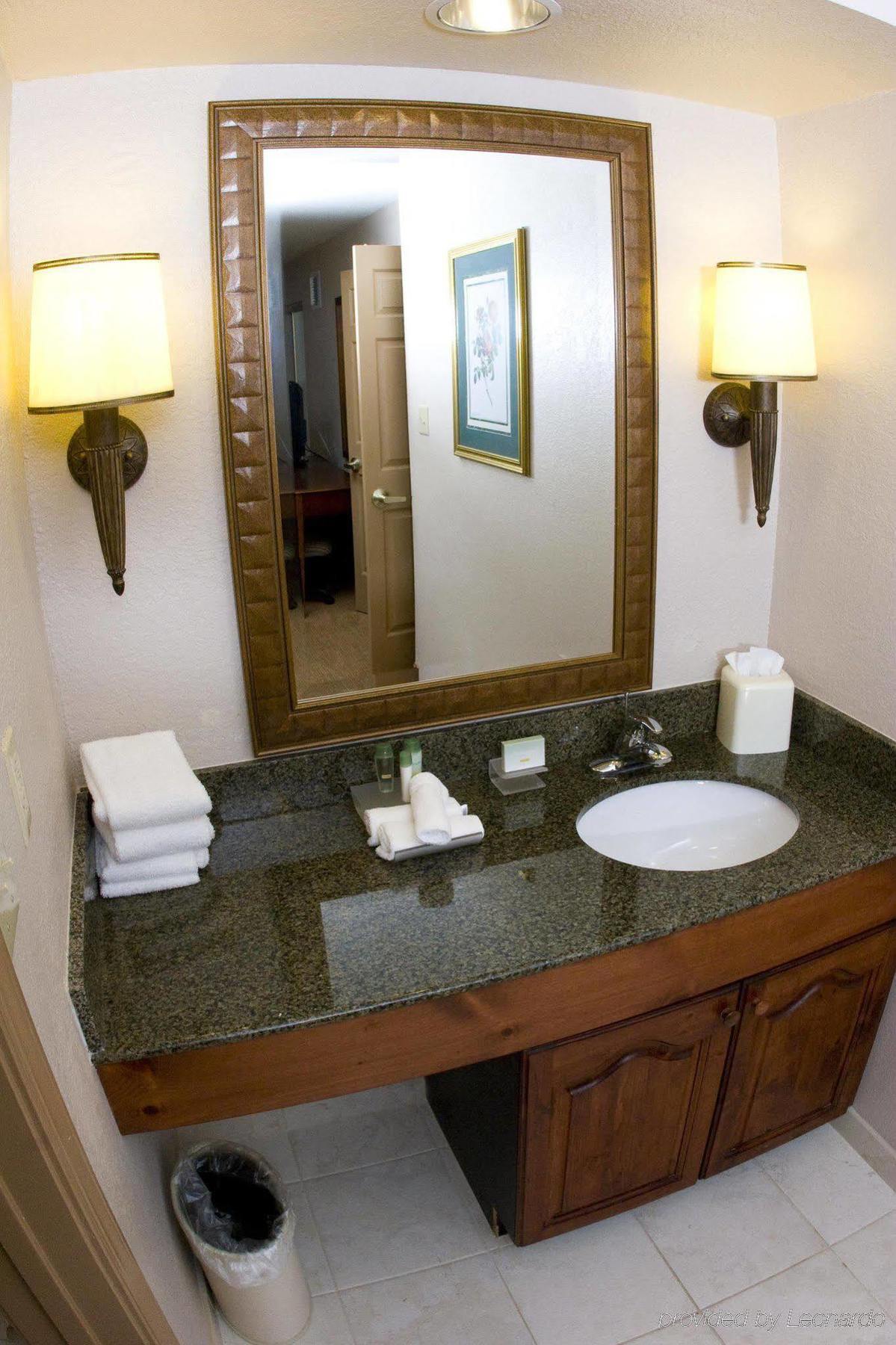 Homewood Suites By Hilton Richmond - West End / Innsbrook Broad Meadows Номер фото